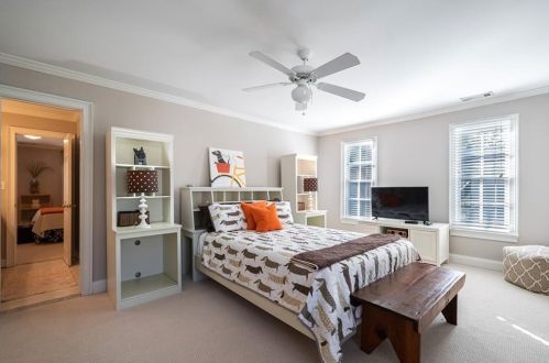 507 Danube Rd, Atlanta GA 30342-3811 exterior