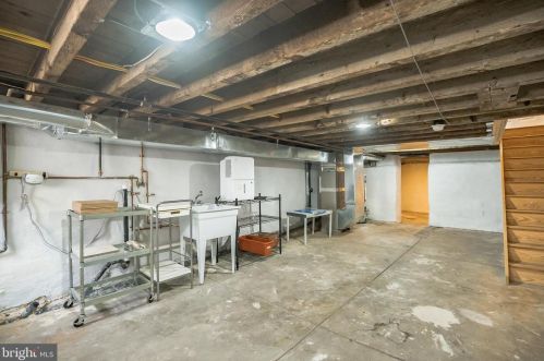 1524 Iseminger St, Philadelphia PA  19147-6216 exterior