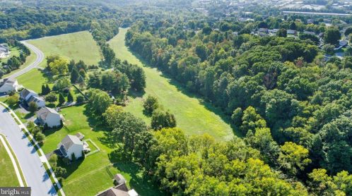 752 Nyes Rd, Hummelstown PA 17036-8688 exterior