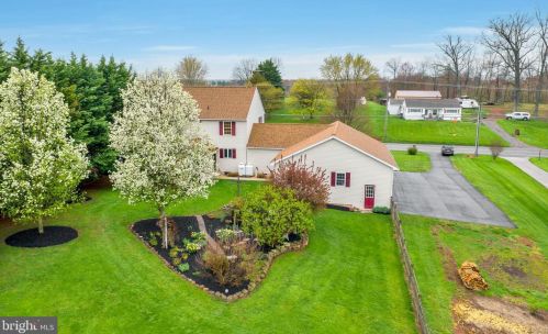 1460 Frederick Pike, Littlestown PA 17340-9764 exterior