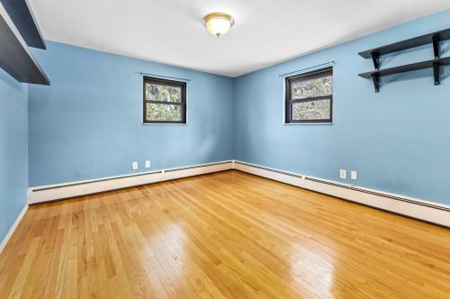 513 Pat Hvn Dr, Pittsburgh PA 15243-1739 exterior