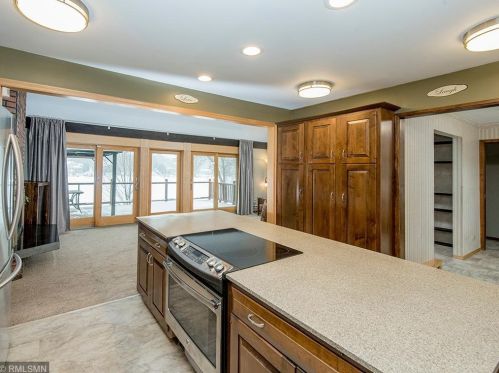 520 Glenbrook Ave, Saint Paul MN 55128-6505 exterior