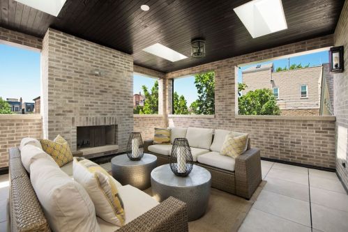 1928 Cleveland Ave, Chicago IL 60614-3749 exterior