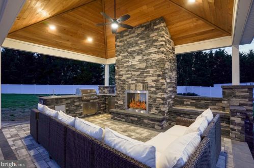 1 Ashburn Dr, Lewes DE 19958-9759 exterior