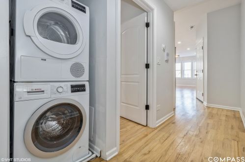 1130 Ridgeway Ave, Chicago IL 60651-3801 exterior