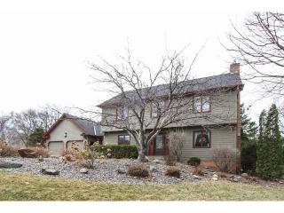 5996 Stoneybrook Dr, Hopkins, MN 55345-6435