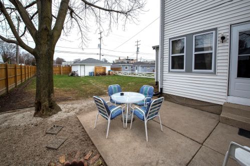 8442 Montana Ave, Milwaukee WI 53227-3357 exterior