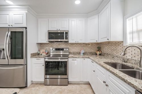 1219 Norfolk St, Tampa FL 33604-5031 exterior