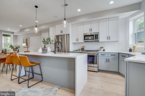 31 V St, Washington DC  20001-1012 exterior