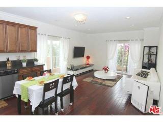 1037 Fedora St, Los Angeles CA  90006-2758 exterior