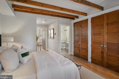 618 3 St, Washington DC 20002-4942 exterior