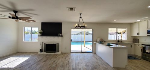 447 Caroline Ln, Chandler AZ 85225-7028 exterior