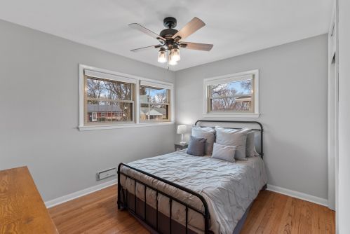 2886 94th St, Milwaukee WI  53227-3304 exterior