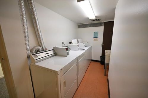 713 Frst Grn Dr, Moon Twp PA 15108-2763 exterior