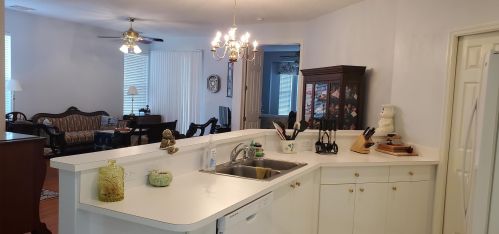 689 Treasure Cv, Fort Pierce FL 34986-3438 exterior