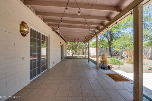 7431 Ln Cienega Dr, Tucson AZ 85712-1423 exterior