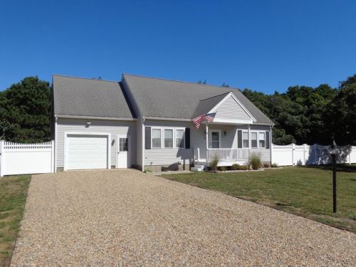 450 Harvest Rd, Eastham, MA 02642-1612