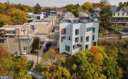 241 Krams Ave, Philadelphia PA  19128-4729 exterior