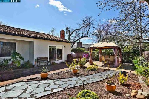 1619 St, Concord CA 94521-1001 exterior