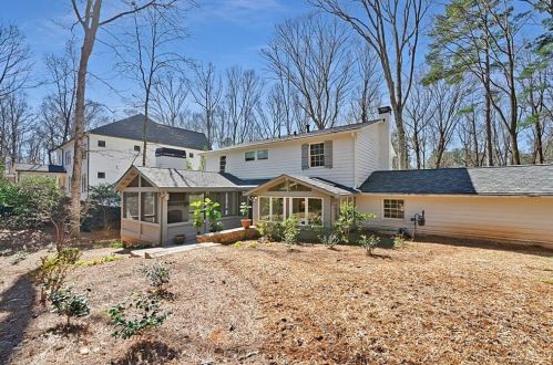 3578 Inman Dr, Atlanta GA 30319-2426 exterior