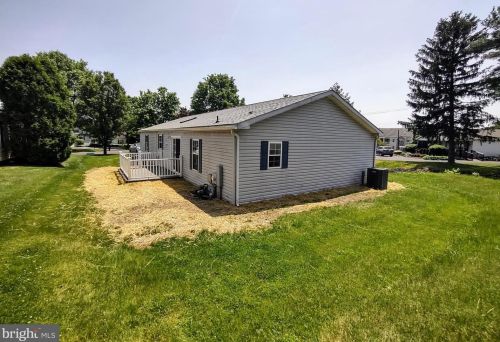 113 Carver Ln, Limerick PA  19468-1455 exterior