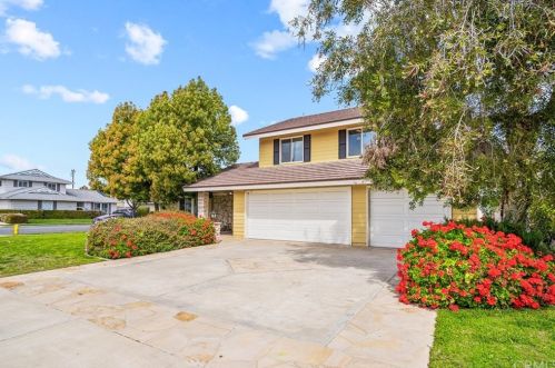 1871 Bryan Ave, Tustin CA 92780-4703 exterior