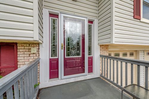 147 Cranbrooke Dr, Moon Twp PA  15108-9118 exterior