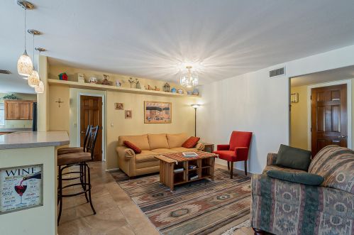 1102 Paseo De Golf, Green Valley AZ 85614-3604 exterior