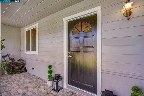 338 Betty Ln, Concord, CA 94523-2809