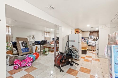 6 8 St, New Brunswick NJ 08902-4534 exterior