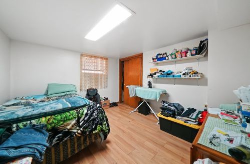 6724 63rd St, Chicago IL 60638-4004 exterior