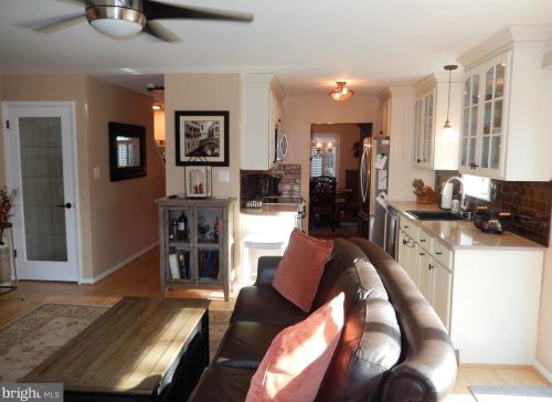 3 Oakmont Pl, Media PA 19063-2565 exterior