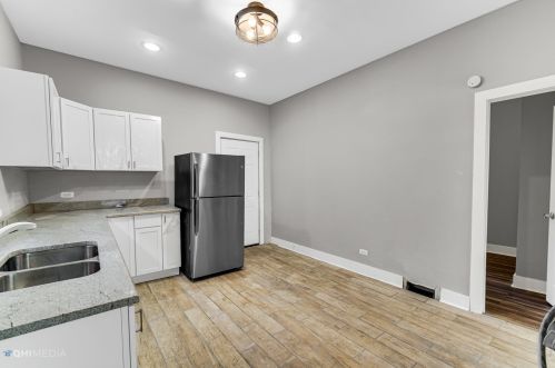 5116 Carpenter St, Chicago IL 60621-1028 exterior