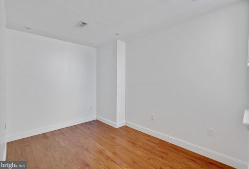 1435 Dickinson St, Philadelphia PA  19146-4841 exterior