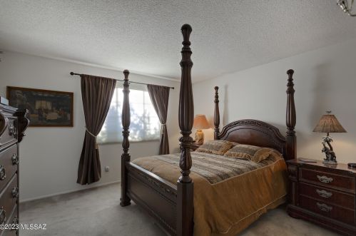 301 Abrego Dr, Green Valley AZ 85614-3634 exterior