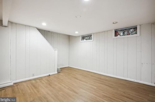 5823 Monticello Rd, Alexandria VA 22303-1302 exterior