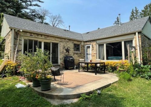 707 Juniper Ln, Milwaukee WI 53209-2148 exterior