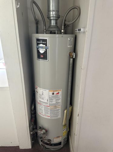 2859 Madison St, Meskegon MI 49444-2319 exterior