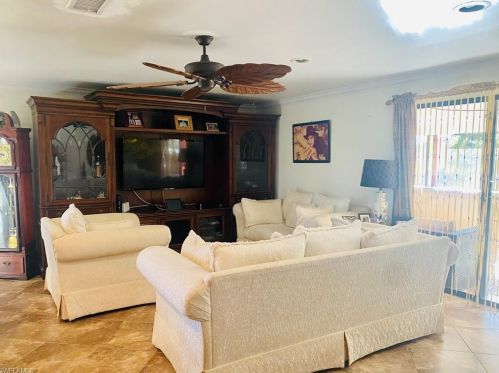 1771 45 St, Naples FL 34116-8241 exterior