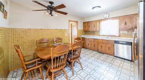 4807 Chester Ave, Chicago IL 60706-2927 exterior