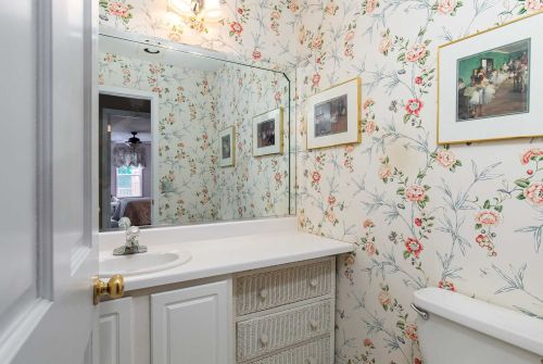 35 Tall Tree Ln, Poughkeepsie NY 12601-7208 exterior