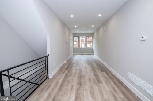 2213 Emerald St, Philadelphia PA 19134-3548 exterior