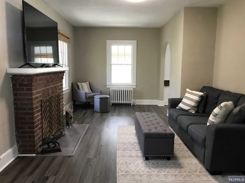 57 Chestnut Ave, Closter NJ  07624-3101 exterior