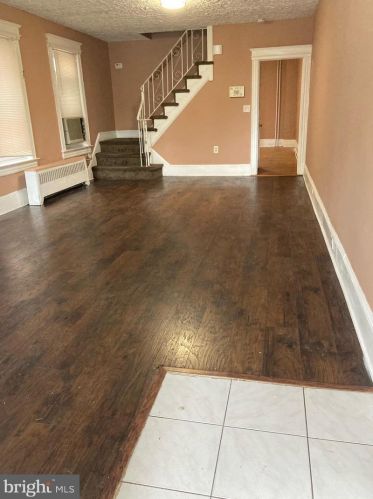 443 Bert Ave, Trenton, NJ 08629-2703