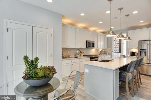 16305 Tortola Dr, Accokeek MD 20607-3360 exterior