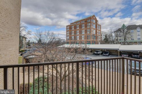 20 Monroe St, Rockville MD 20850-2519 exterior