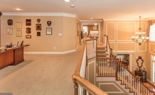 35 Mackenzie Ln, Parsippany NJ 07834-3723 exterior