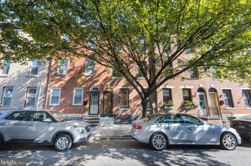 1915 Carpenter St, Philadelphia PA 19146-2615 exterior