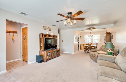 149 Vineyard Rd, Edison NJ 08817-4784 exterior