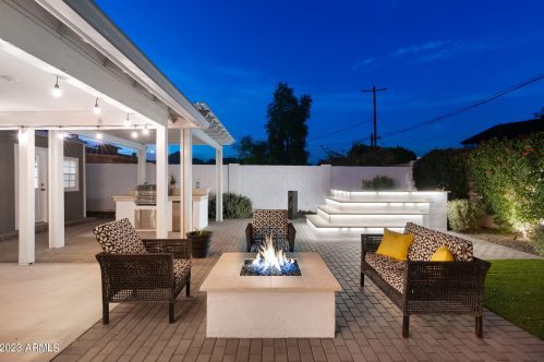 5201 34th St, Phoenix AZ  85018-1440 exterior